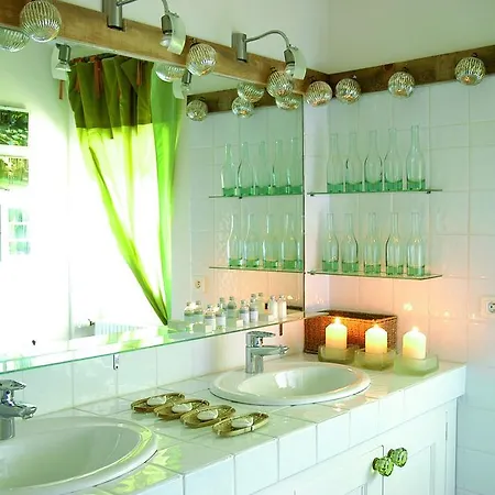 بيت ضيافة Comptoir Saint-hilaire 2*