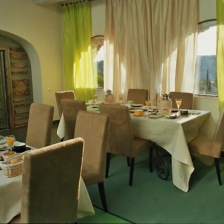 Comptoir Saint-hilaire بيت ضيافة